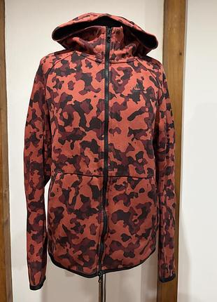 Nike sportswear tech fleece camouflage hoodie у кольорі "red camo" (червоний камуфляж)