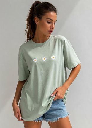 Футболка in the style m/l з вишитими ромашками м’ятна