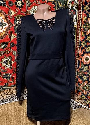 Класна трикотажна сукня з перфорацією bodyflirt boutique . розмір вказаний с(36/38), підійде і на більший, добре тягнеться: довжина 88. стан нової.