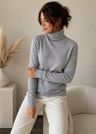 Роскошный свитер - гольф премиального швейцарского бренда ftc cashmere из 100% натурального кашемира.