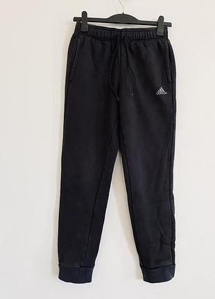 Спортивные штаны adidas