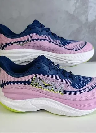 Кросівки жіночі hoka w skyflow 38 2/3 24см. оригінал
