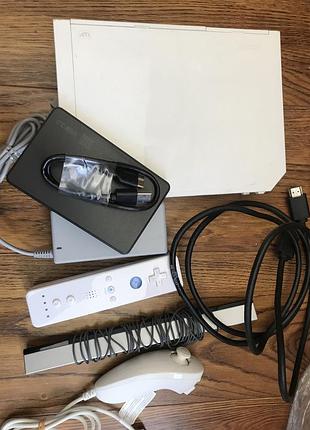 Nintendo wii прошита, карта з іграми в комплекті