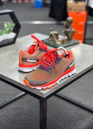 Жіночі кросівки reebok hexaffect storm (артикул v72637/v71862), які ідеально підходять для бігу та повсякденного використання.