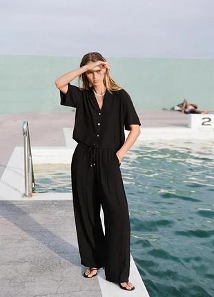 Широкие брюки с эластичным поясом структурированная дата ткань от zara