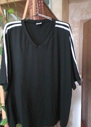 Футболка, 8-xl,черная с белыми лампасами, большой размер, 70-72 р