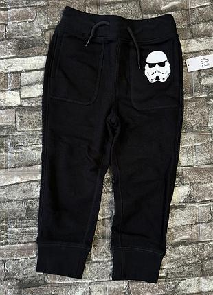 Нові спортивні штани gap star wars 3 роки