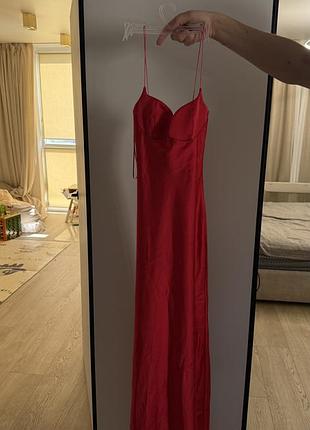 Неймовірна сукня червоного кольору zara