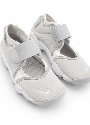 Nike air rift білі спортивні кросівки балетки