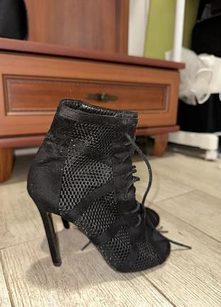 Підбори heels