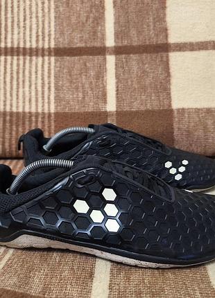 Мужские кроссовки vivobarefoot