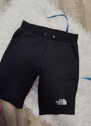 Крутые шорты the north face на рост 152-164 см