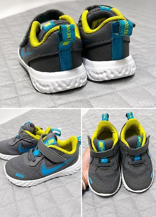 Оригінальні кросівки nike revolution
