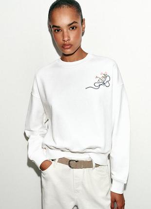 Світшот з вишивкою zara