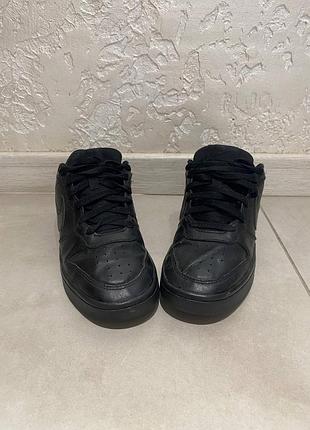 Кросівки моделі nike court borough low recraft