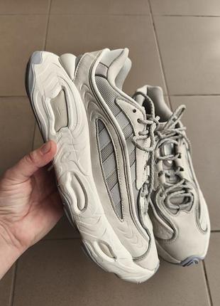 Оригинальные кроссовки adidas