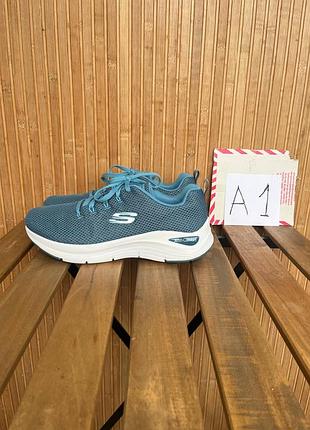 Кроссовки skechers arch comfort