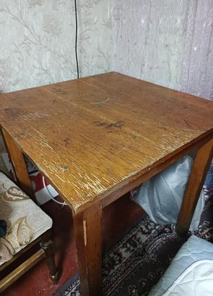 Стіл обідній дерев'яний