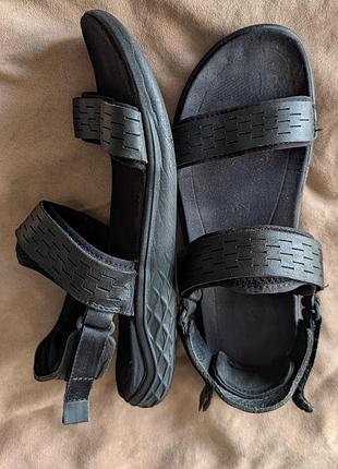 Кожаные сандалии teva terra float universal lite (39 размер, стелька 25 см)