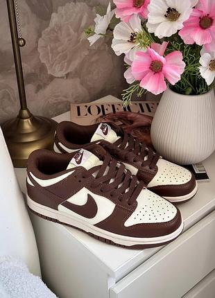 Стильные женские кроссовки nike dunk brown