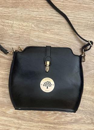 Гарна сумочка, на плече в чорному кольорі, від бренду: mulberry. est. 1971