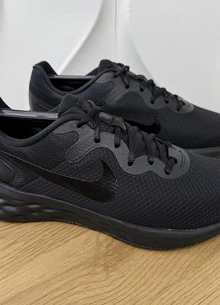 Оригінальні кросівки nike revolution