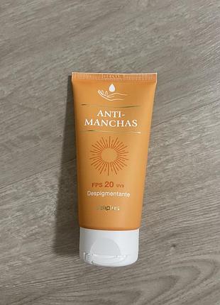 Депігментуючий крем для рук проти недоліків spf 20 deliplus