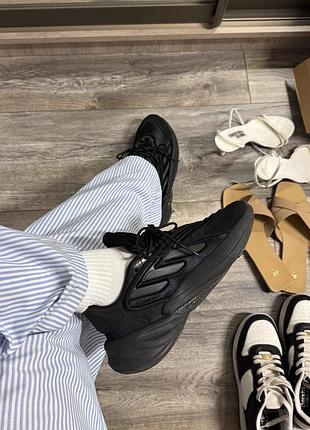 Чорні кросівки адідас озелія, adidas ozelia