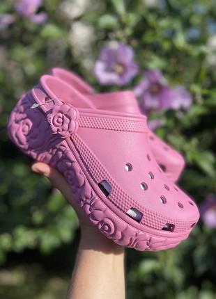 Жіночі шльопанці crocs classic platform clog 213447-1be