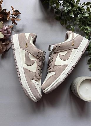 Стильные женские кроссовки nike sb dunk low sail beige