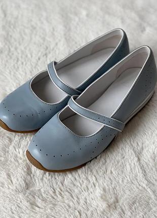 Мокасини жіночі від «clarks”