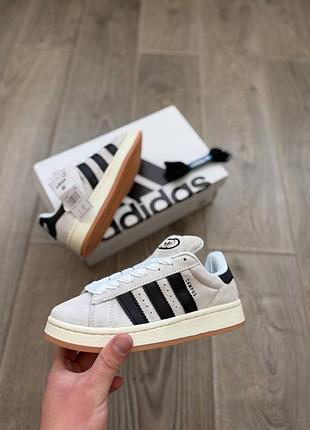 Стильные женские кроссовки adidas campus grey