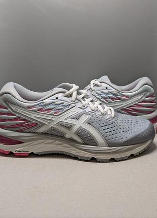 Жіночі кросівки для бігу asics gel cumulus 21 1012a468-020
розмір us 7 eu 38