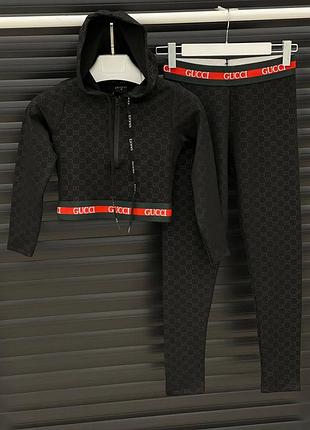 Женский костюм gucci