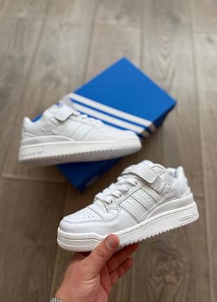 Стильні жіночі кросівки adidas forum "white"
