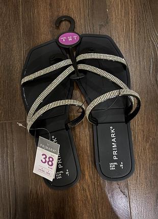 Шльопанці 38р, primark, нові