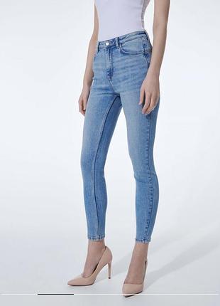 Джинси skinny