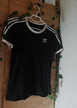 Футболка adidas