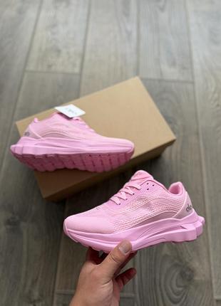 Жіночі кросівки alo yoga runner pink