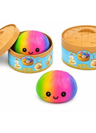 Сквиш-пельмень rainbow mystery радужный 15см