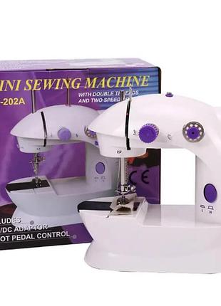 Швейна міні машинка mini sewing machine sm-202a 4 в 1 портативна домашня машинка для шиття від мережі / батарей / педалі