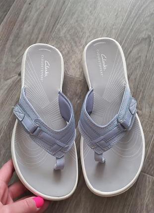 Женские шлепанцы clarks