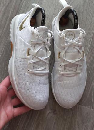 Жіночі кросівки nike