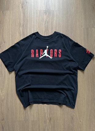 Футболка nike jordan toronto raptors (nba) loose fit air jordan оригінал adidas кропнута тішка