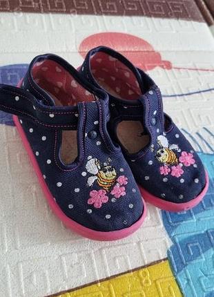 Капці для дівчинки