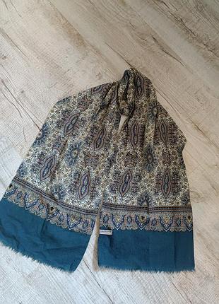 Гарний вовняний шарф handprinted pure wool made in switzerland
