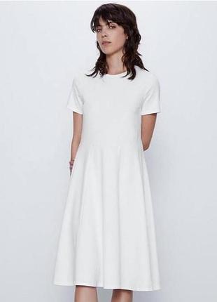 Красивое белое минималистичное платье длины миди из смесовой вискозы zara
👍👍👍👍👍👍👍👍👍