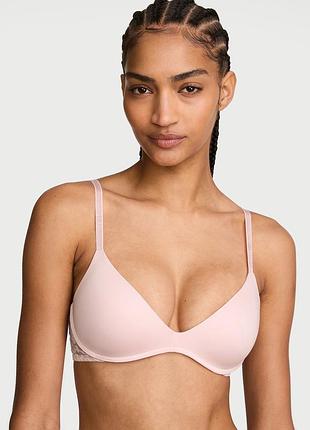 Гладкий бюстгальтер victoria's secret з мереживом
