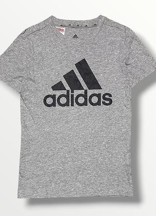 Оригінальна футболка adidas сірого кольору дитяча футболка адидас 7-8 років