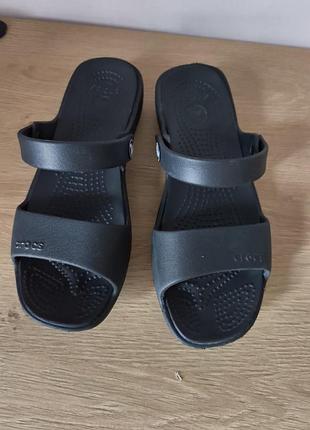 Шлепанцы crocs